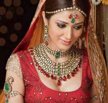 Tips to Select Right Jewelry for Brides