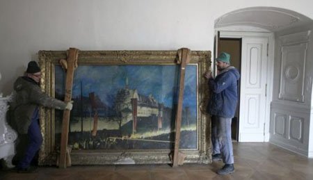 A Lost Collection Of Hitler Painting Is Now Discovered 3