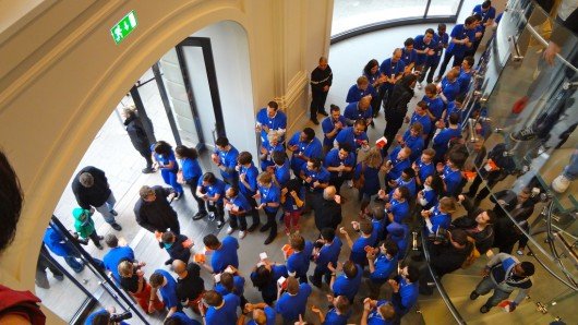 Apple Store has Officially Opened in Amsterdam