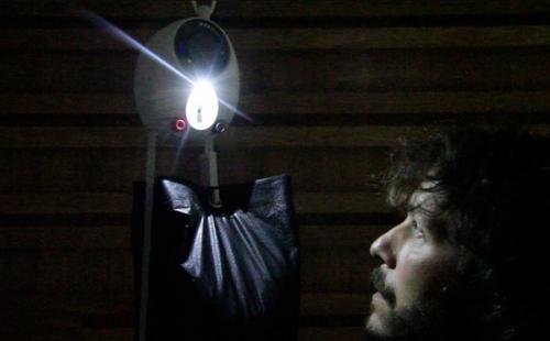 GravityLight-Low-Cost-Lamps-Operating-with-Gravity