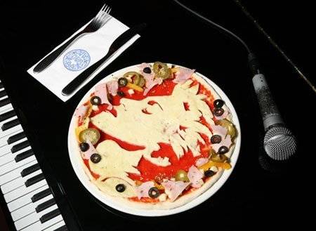 Special Pizza for Music and Celebrities Lovers-3