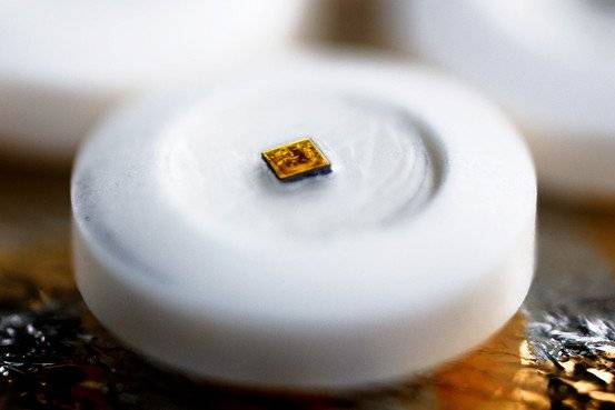 Smart Pills-The Medical Treatment With Silicon Ingestible Chip