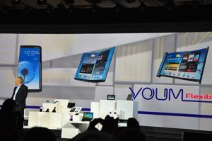 CES 2013 - Samsung Presents the Flexible OLEDs 2