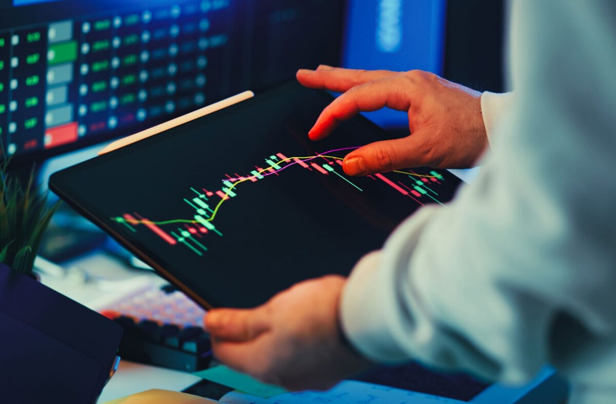 The Ultimate Guide to Real-Time Analytics: 3 Proven Stream Processing Tools